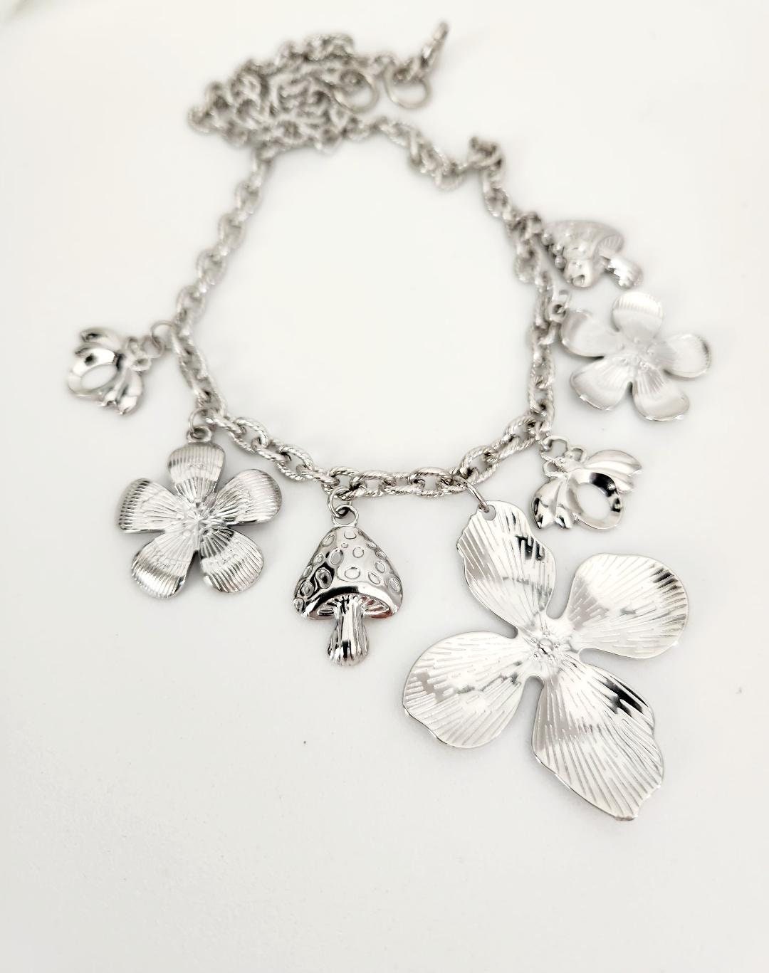 Multi Charm Silver Necklace/multi Flower Necklace/bee Necklace/trendy ...