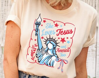 Camiseta "Ella ama a Jesús y también a Estados Unidos", camiseta de la Estatua de la Libertad, camiseta del Día de la Independencia, camiseta cristiana del 4 de julio, camiseta de regalo del 4 de julio
