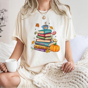 Fall Coffee T-shirt, Comfort Colors, Romantasy Gift, Bookish Shirt, Cozy Reader Shirt, Autumn Shirt, Coffee Lover Shirt, Bookworm Shirt bild 10