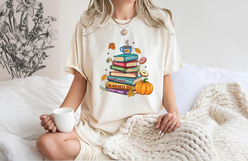 Fall Coffee T-shirt, Comfort Colors, Romantasy Gift, Bookish Shirt, Cozy Reader Shirt, Autumn Shirt, Coffee Lover Shirt, Bookworm Shirt bild 10
