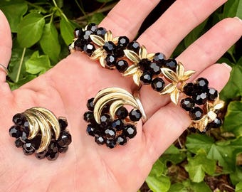 1966 TRIFARI Briolette Set in Jet Black and Gold Swirls Demi Parure, Bracelet Earrings