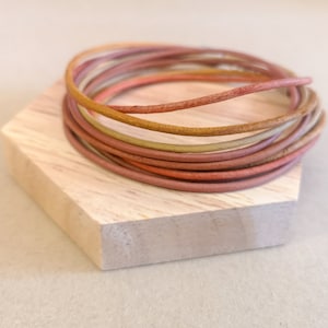 Mehrreihiges Armband aus echtem Leder, doppelt gewickeltes Armband