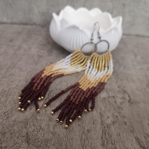 Perlen Fransen Ohrringe in gold, beige und braun