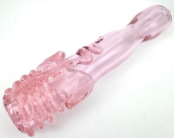 Facehugger Alien Glass Chillum Pipe.  Hand Blown Large Bat with Flamework Xenomorph. Free shipping. Ready to ship.