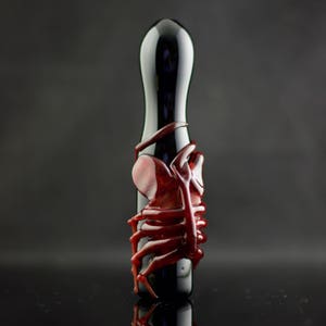 Facehugger Alien Pipe. Hand Blown Large Chillum Bat. Xenomorph Aliens Sci Fi Fandom Art. You Choose the Color / Made to Order Bild 8