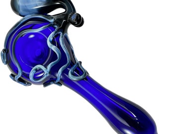 Octopus Glass Pipe. Hand Blown Boro Pyrex Cobalt Blue Spoon and Fade to Black Octopi. You Choose the Color and Made to Order.