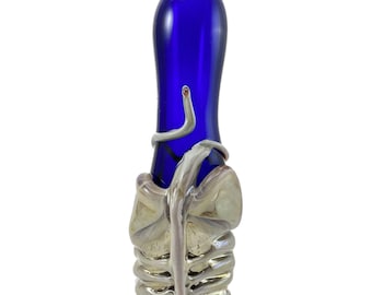 Alien Facehugger Chillum Pipe: Hand Blown Glass, Custom Colors