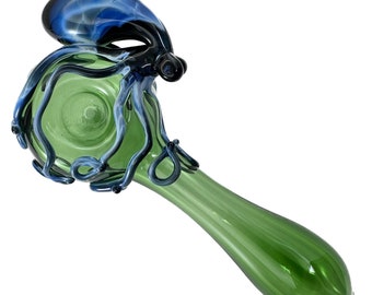 Octopus Glass Pipe. Hand Blown Boro Pyrex Emerald Green and Fade to Black Octopi. You Choose the Color and Made to Order.