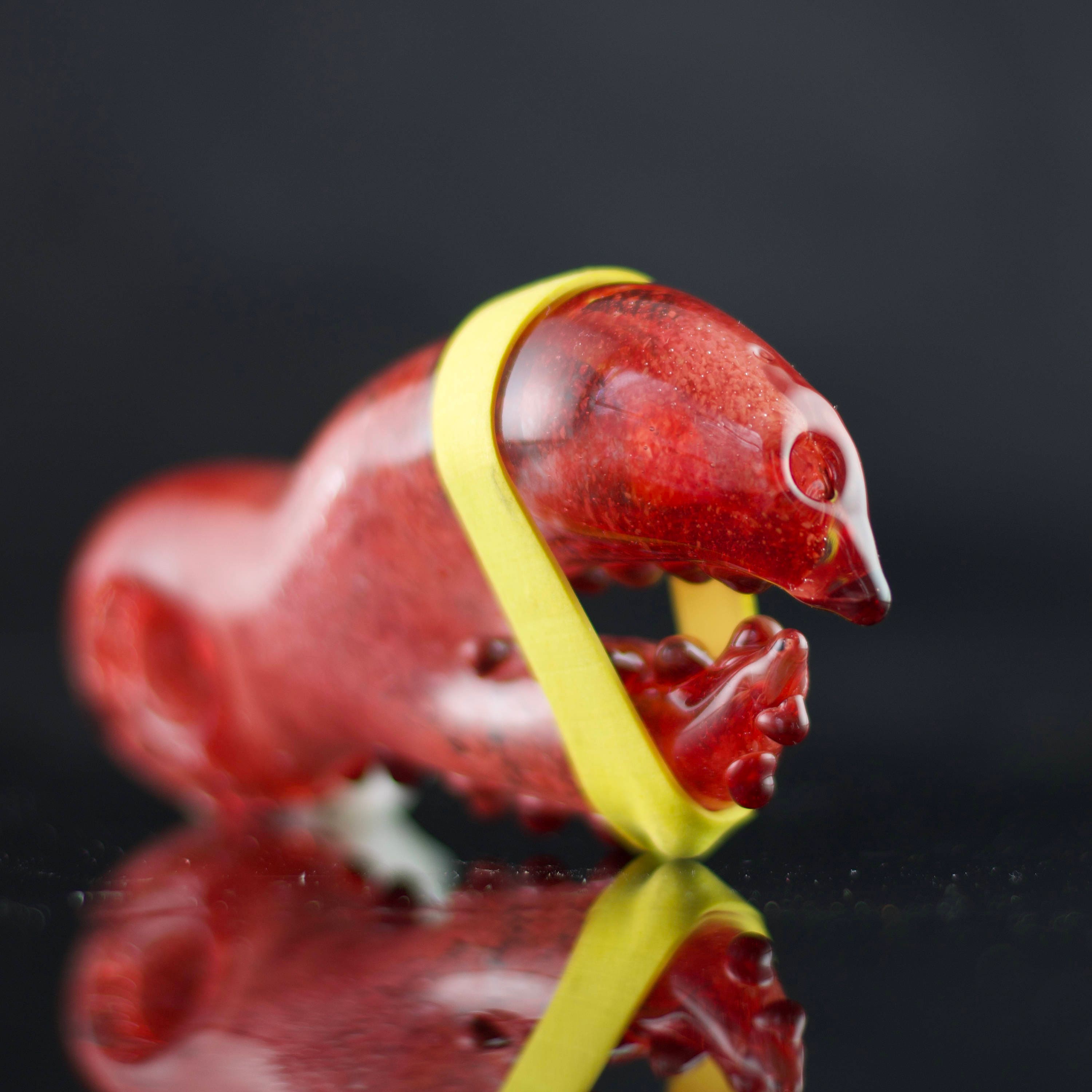Lobster Glass Spoon Pipe in Ruby Frit, 562