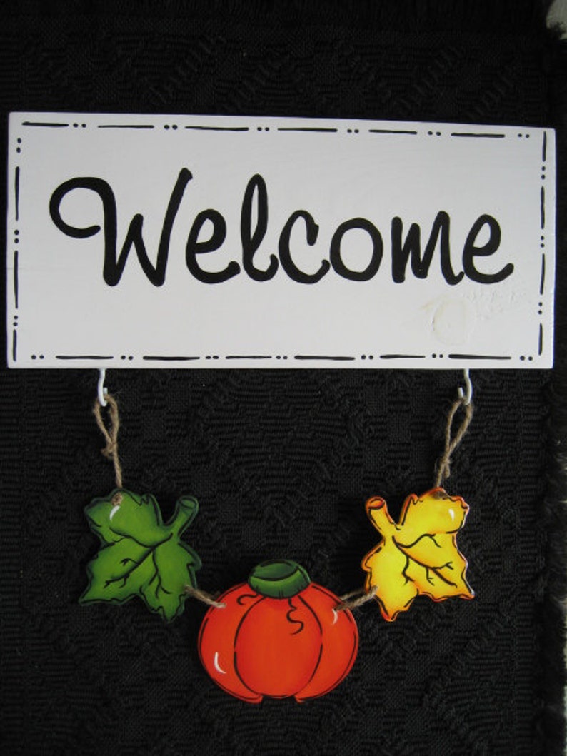 Changeable Welcome Sign Seasonal Welcome Sign with 3 sets of Interchangeable 3 piece Charms Hand Painted image 1