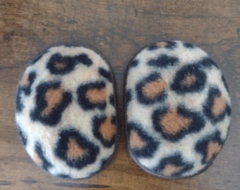 Ear Pops Warm Bandless Micro Fiber  Ear Muffs Snow Leopard Print Size SMALL