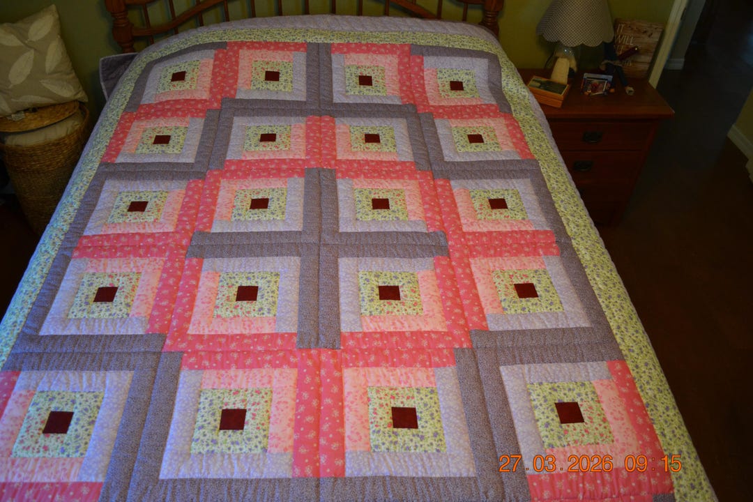Handmade and Hand Quilted Log Cabin Barn Raising Pattern 82" X 108" - Etsy