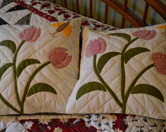 1960年代のモダンなパッチワーク、手縫いのキルティングと刺繍が施され