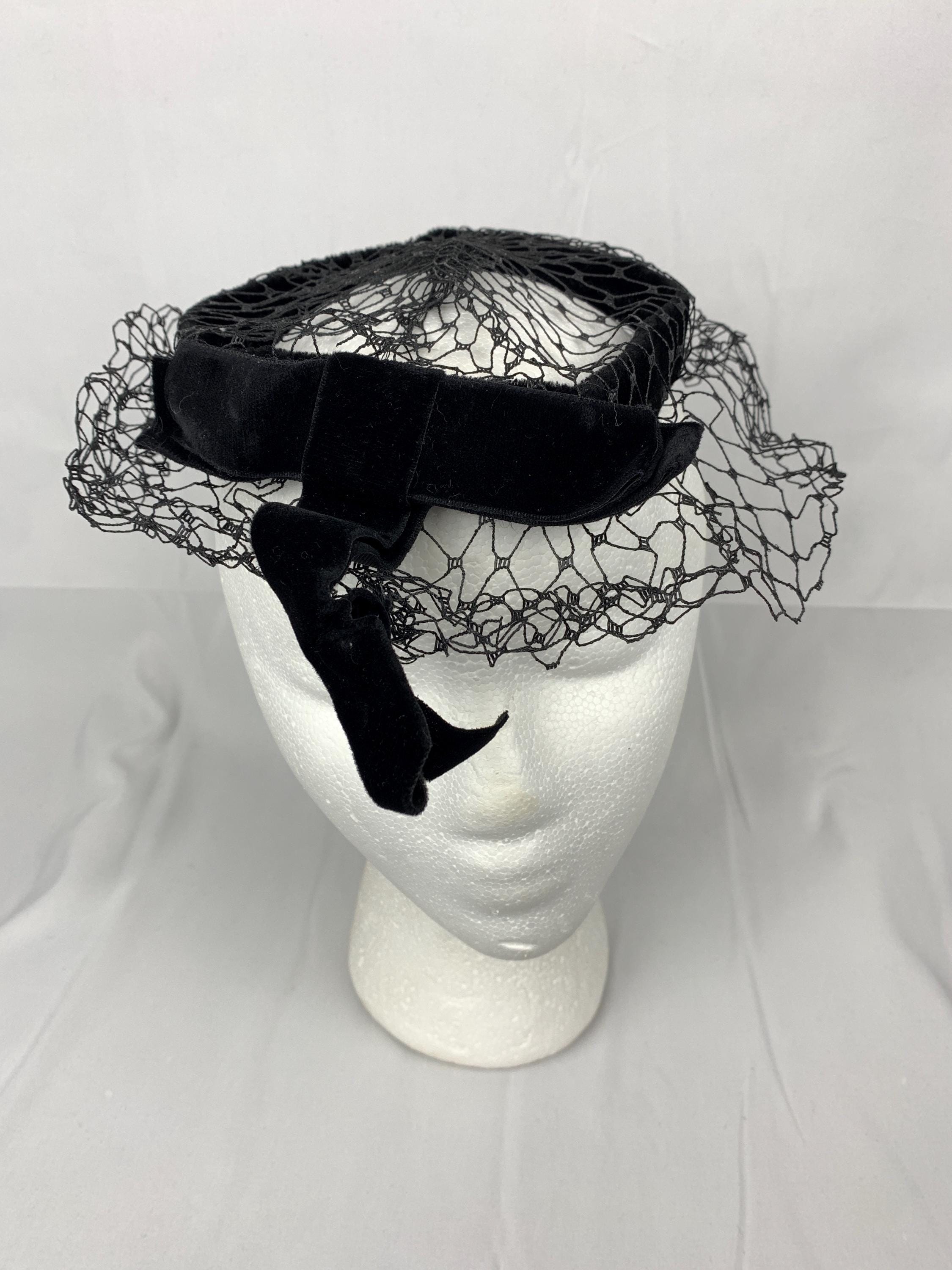 VTG Women Fascinator Hat Black Velvet‎ Satin Netting Veil Formal Occasion Party Lawliet Womens Velvet Veil Netting Wedding Occasion Church  main image 3