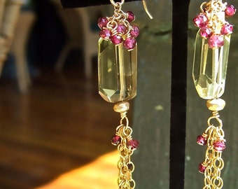 Dangle earrings Gold earrings Drop earrings Gold chain earrings. Lemon quartz and garnet fringe earrings. Gemstone jewelry. FINE WINE