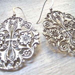 Silver Filigree Chandelier Earrings: Vintage Style Drop Earrings