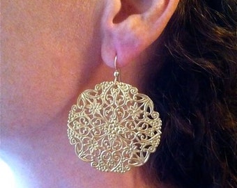 Chandelier earrings. Big gold earrings. Vintage filigree. GOLD LACE