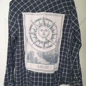 Camisa de franela reciclada, celestial y caprichosa, con botones, estilo años 90, ropa sostenible, camisa de franela a cuadros para mujer, talla pequeña.