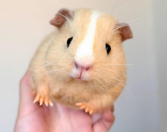 Custom Needle Felted Guinea Pig Sculpture: Pet Memorial Gift, Handmade Wool Figurine