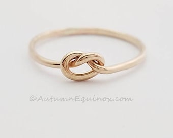 Gold Knot Ring Chunky Love Knot 14k Gold Filled BFF Ring Bridesmaid Ring Promise Ring