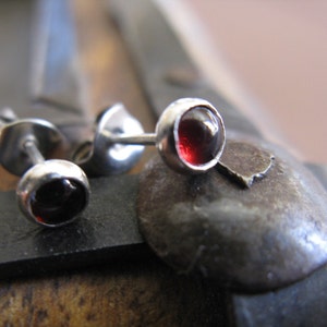 Garnet stud earrings image 4