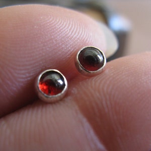 Garnet stud earrings image 5