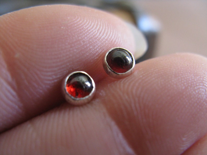 Garnet stud earrings image 5