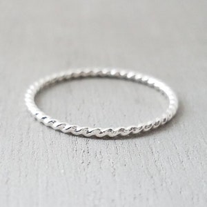 Silver Twist Ring