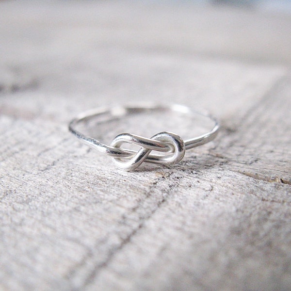 Nœud d’anneau empilable en argent sterling Infinity Ring