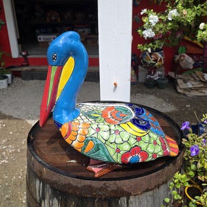 Hand-Painted Talavera Pelican Planter – Pelican Decor