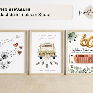 K&ouml;nnte beinhalten: Drei gerahmte Kunstdrucke mit hellen Holzrahmen. Die Drucke zeigen Aquarellillustrationen und Text. Einer zeigt einen L&ouml;wenzahn mit Herzen, ein anderer ein Oldtimer und der dritte einen "60" Ballon und eine Million Euro Note. Text: "MEHR AUSWAHL findest du in meinem Shop!"