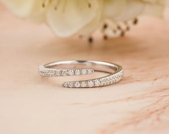 Clover Moissanite Ring For Women – 925 Sterling Silver 14K Gold Plated, Stackable Promise Band, Size 7.5 - View #5