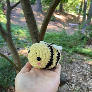 Adorable Crochet Bumble Bee