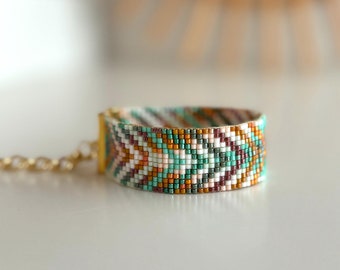 Patrón para pulsera tropical tejida con cuentas Miyuki Delica (descarga en PDF)