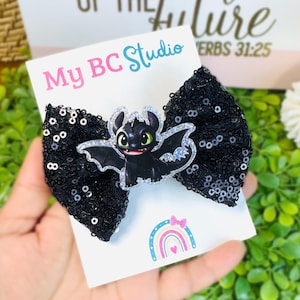 Black Dragon hair Bow: Sequin hair bows, Dragon Cartoon hair bow, Disney Hair Bow, Birthday Girl Glitter Bow, Cute bow for girls, Toothless