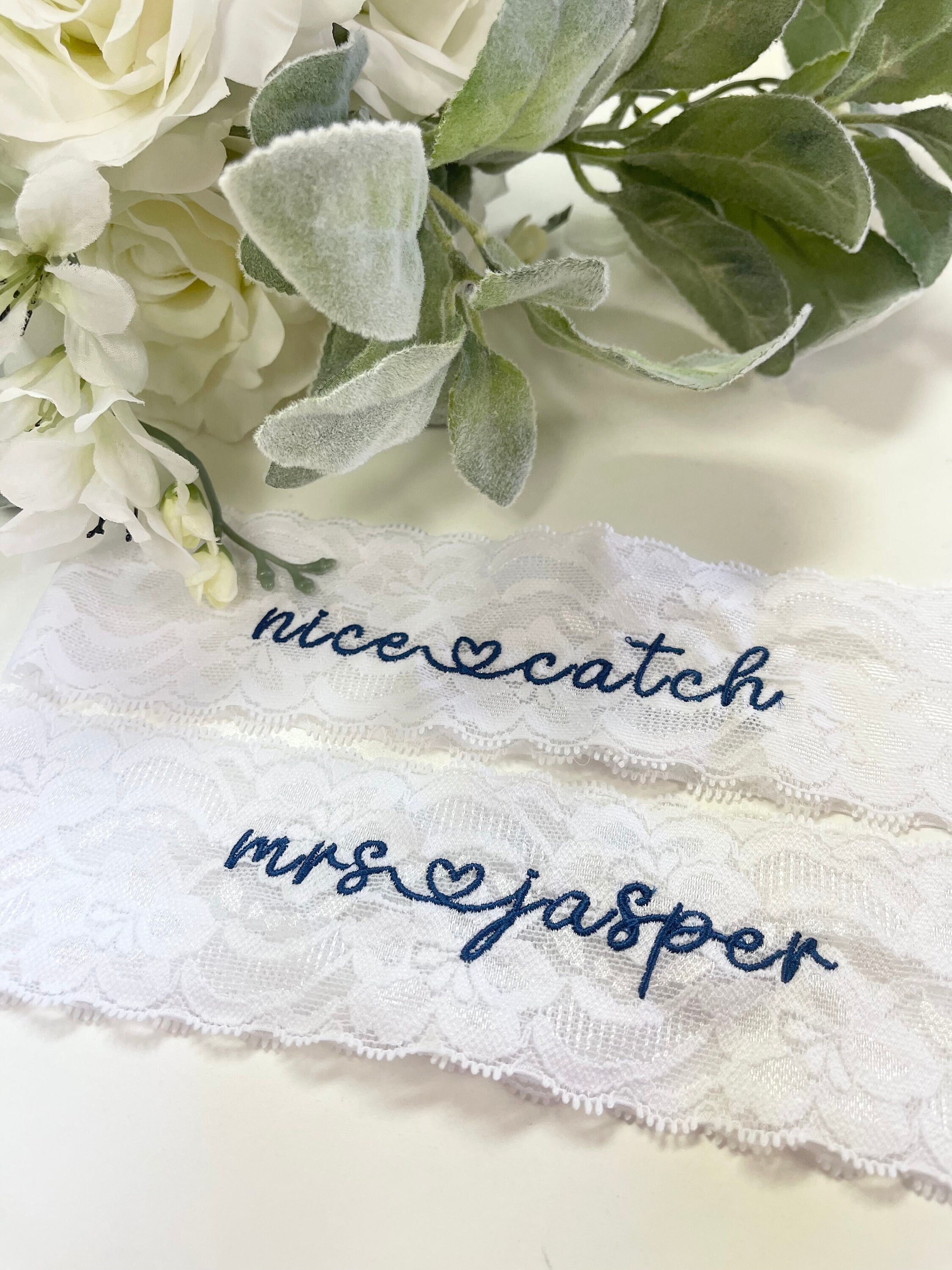 finger vibrater 7 Wedding Day Traditions & Their Meanings main image 0