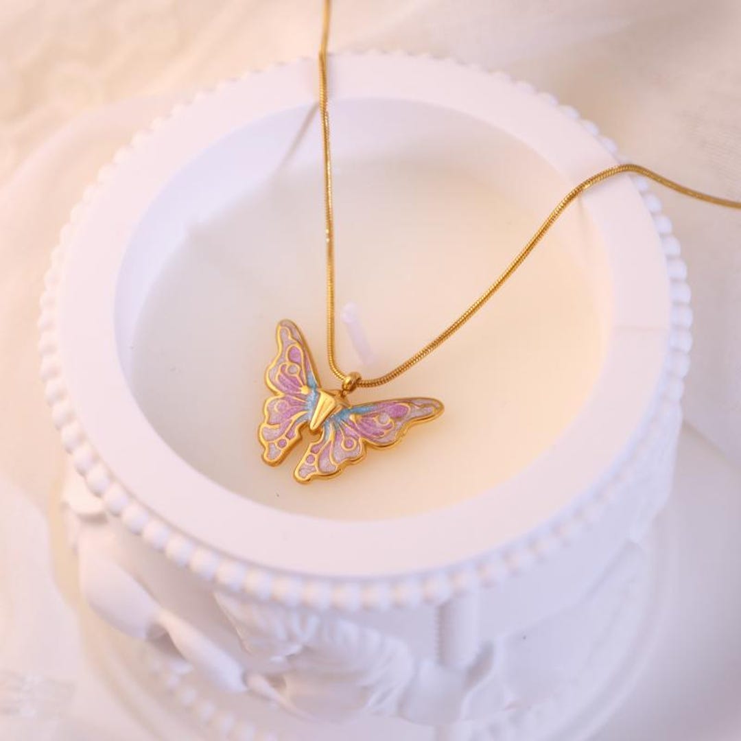 Mini Mariposa Necklace