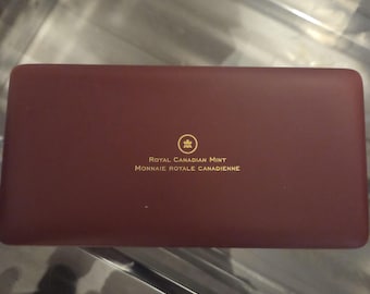 100 for 100 - 3 - 1 ounce silver collectable coins from Poyal Canadian Mint