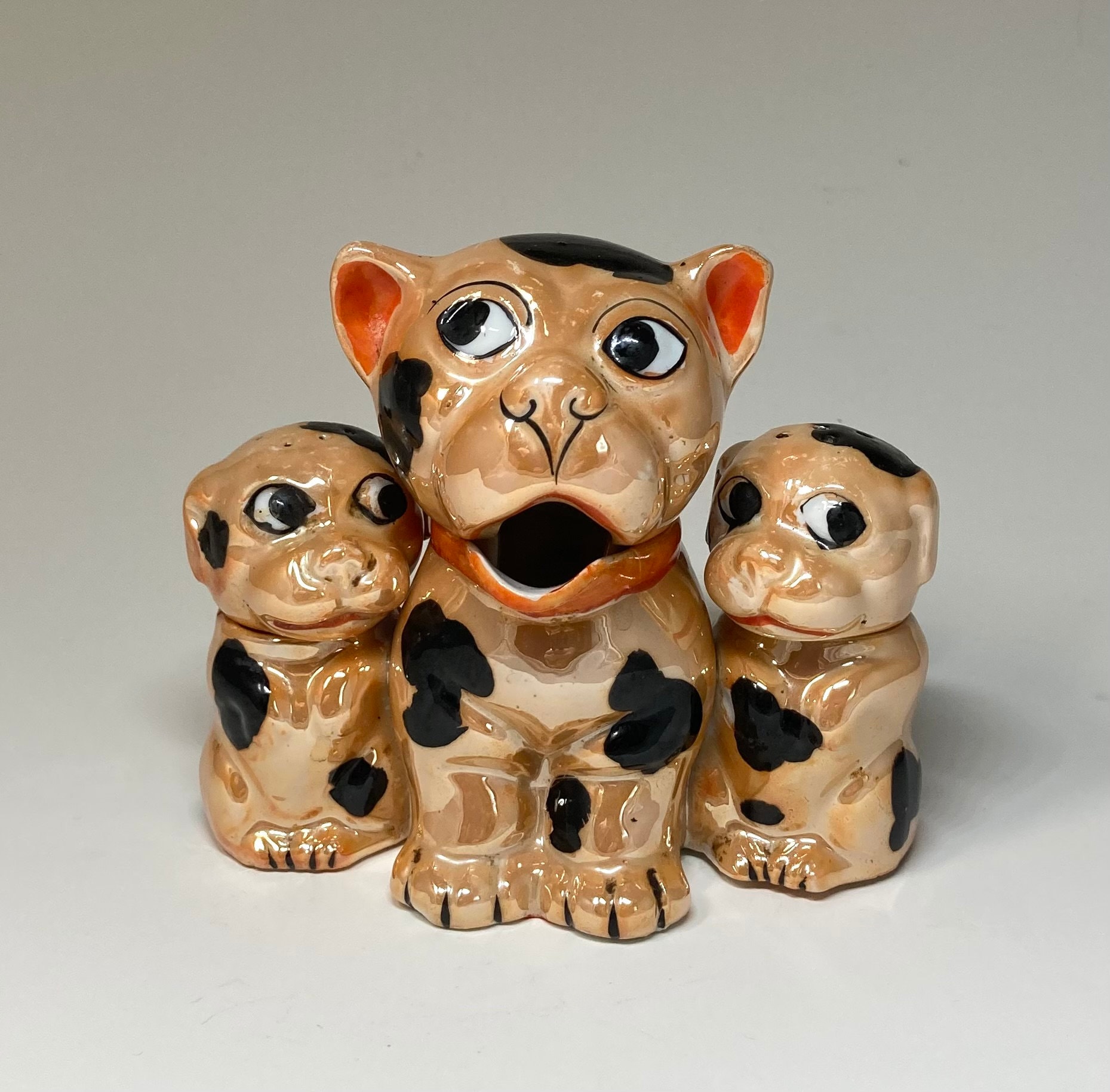 Vintage Peach Luster Bonzo Dog Condiment Set, Bonzo Salt and