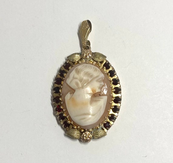 Vintage Hand Carved Cameo with Garnets - image 1