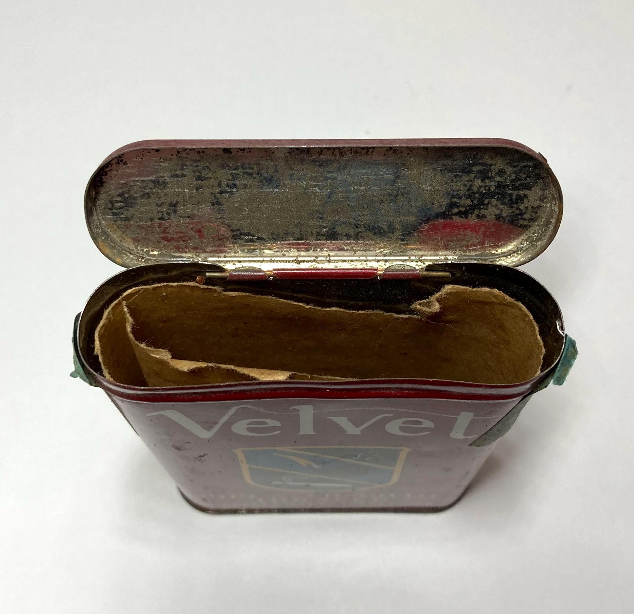 vintage velvet tobacco tin (Velvet Tobacco) - Front - Jim Rock Historic Can Collection Vintage Velvet Tobacco Pocket Tin