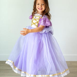 Déguisement de princesse inspiré de Raiponce, robe de princesse violette, robe de costume de Raiponce, costume de princesse de Raiponce, costume d&#39;inspiration Disney