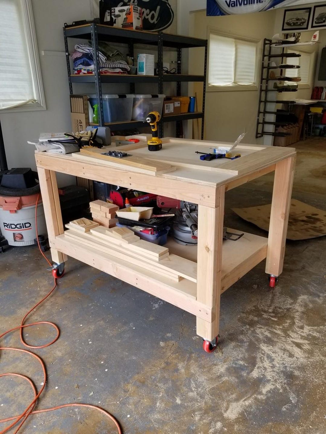 Garage Workbench Plans, Simple Garage Work Desk Plans, Easy Crat Table ...