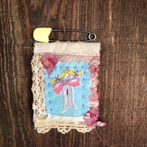 Vintage Clothespin Doll Fabric and Antique Lace Textile Brooch
