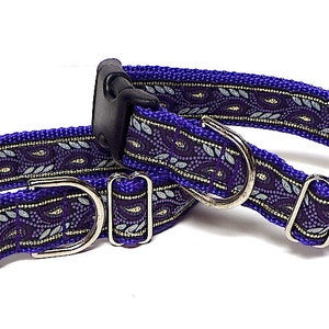 Purple metallic dog collar with buckle in a leaf design image 2