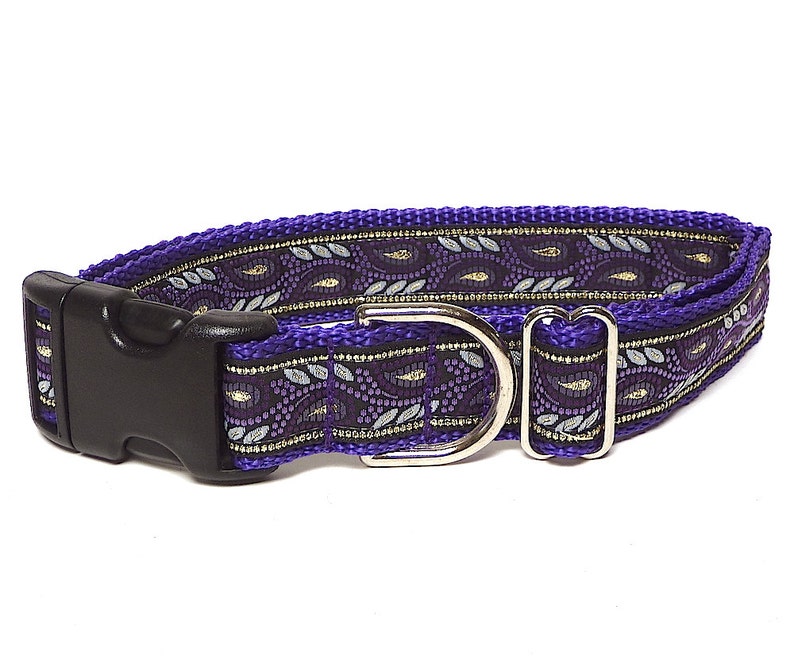 Purple metallic dog collar with buckle in a leaf design image 5