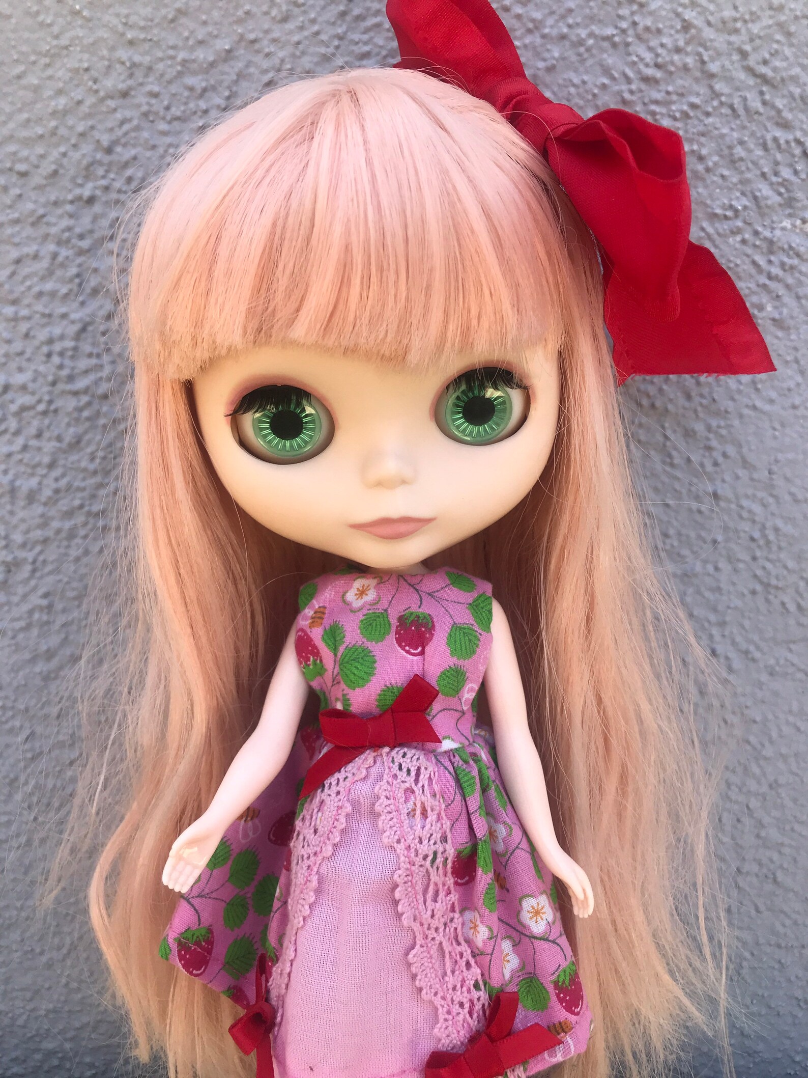 blythe doll pink hair