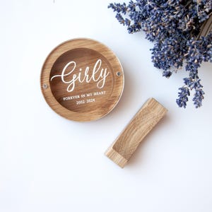 Pet memorial gift Dog Fur keepsake Box: Cat remembrance personized loss gifts Round natural oak