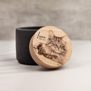 Concrete pet urn with oak lid