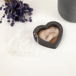 Pet memorial gift Dog Fur keepsake Box: Cat remembrance personized loss gifts Heart Dark gypsum